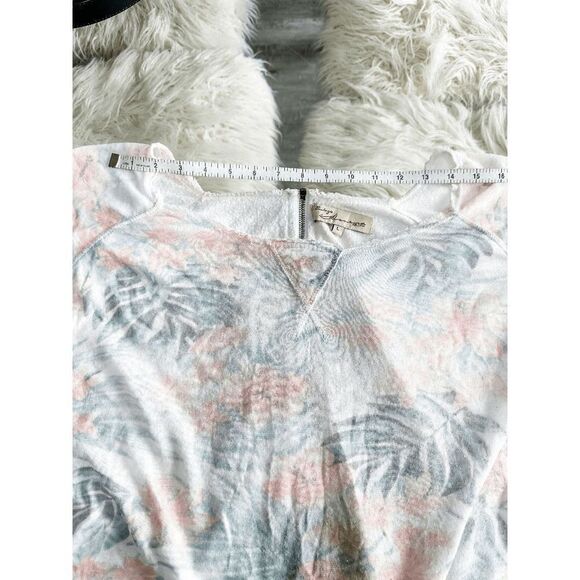 Vintage Havana Hawaiian Print Zip Back Sweater - Picture 6 of 11